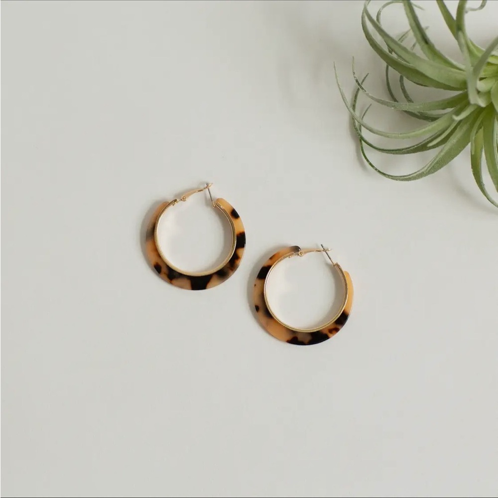 Tortoise Shell Hoop Earrings